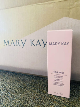 Mary Kay front packaging showing product and benefit of oil-free hydration