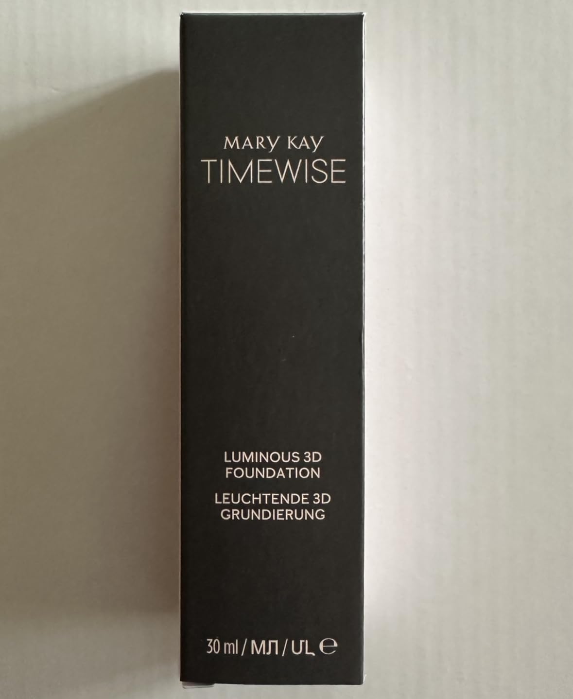 Mary Kay shade comparison illustrating Beige N 150 neutral undertone