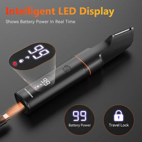 MAXGROOM LED display showing battery level for charging insight
