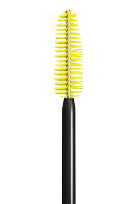 MAYBELLINE Colossal formula texture on applicator demonstrating smooth buildup