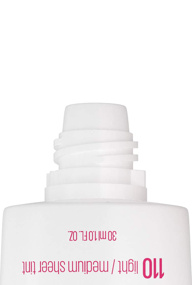 MAYBELLINE medium/deep shade on dispenser, adaptable tone-matching benefit