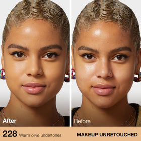 MAYBELLINE foundation texture close-up highlighting blendable, oil-free formula