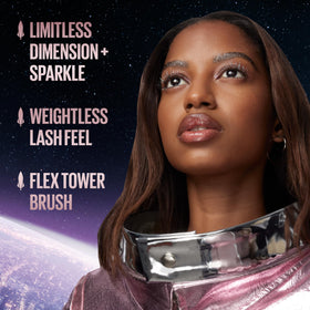 Maybelline Space Diamond glitter wand detail highlighting reflective sparkle application