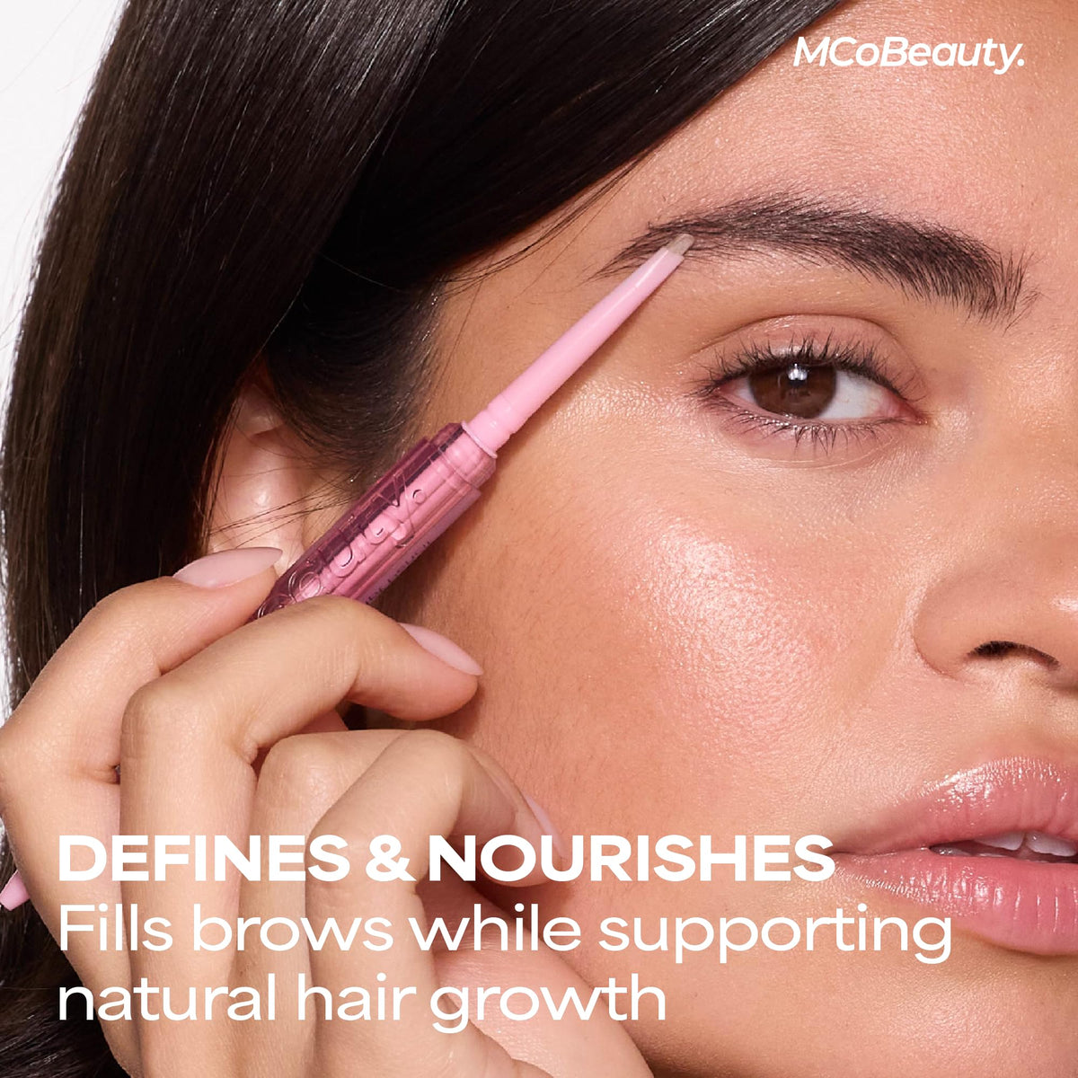 MCoBeauty triangle tip close-up delivering hair-like strokes and precision