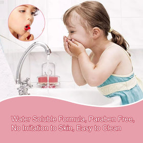 Mebtmel gloss held in child’s hand demonstrating simple one-handed use