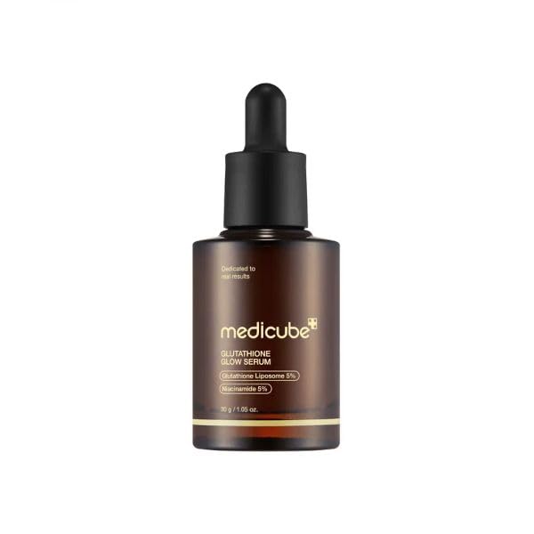 medicube front packaging showing serum bottle and branding for confident radiance
