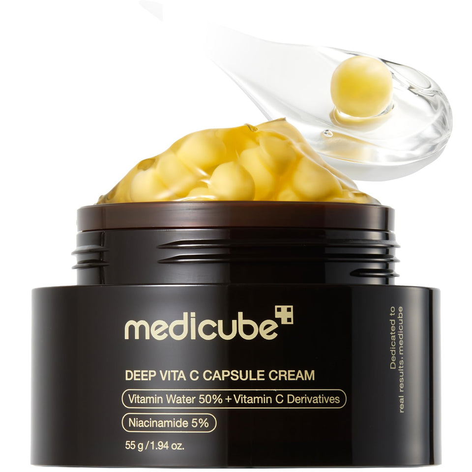 medicube front packaging showing golden vitamin C capsules and gel, conveys freshness
