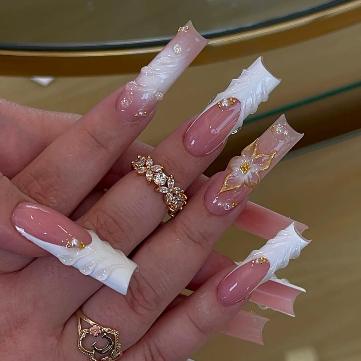 meemooron front packaging showing white French tips and 24-piece kit benefit: ready-to-use