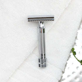Merkur packaging and included sample blade showing what ships in box
