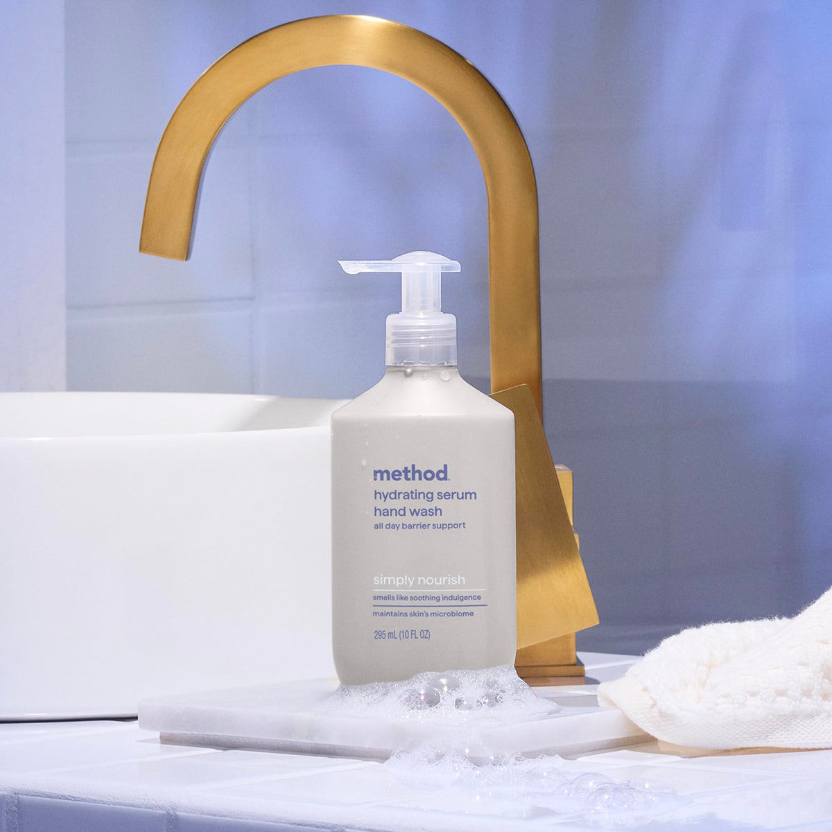 Method three-bottle pack staged display for household refill advantage