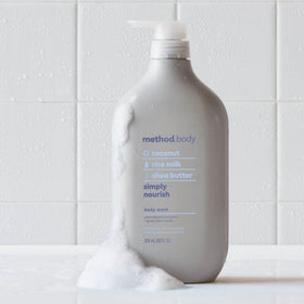 Method gel texture lather on hand demonstrating gentle cleansing