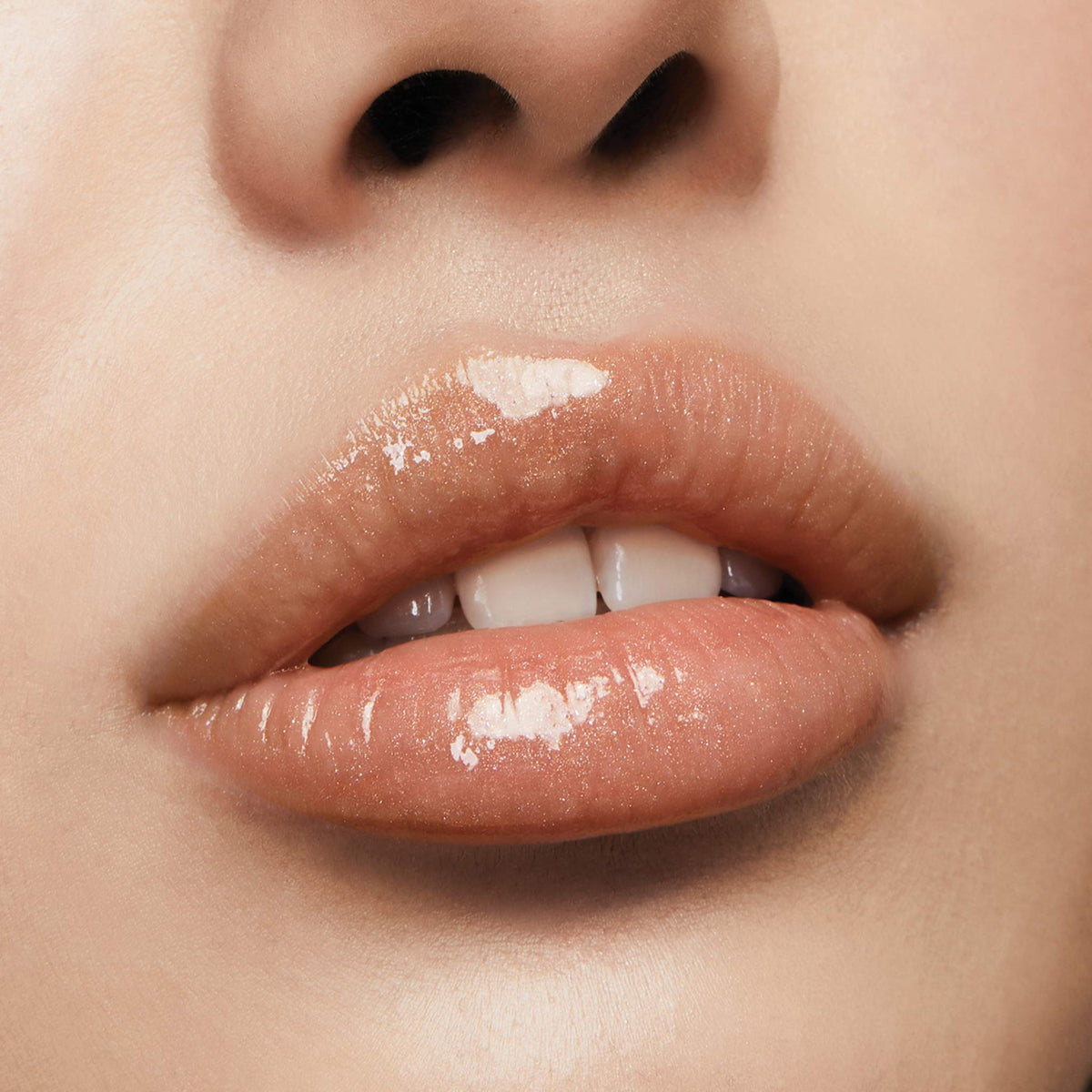 Milani ingredients visual highlighting hyaluronic acid and peptides for hydration