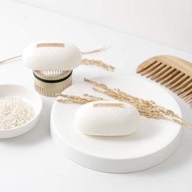 mimosu solid bar packed in travel kit illustrating leak-free travel convenience