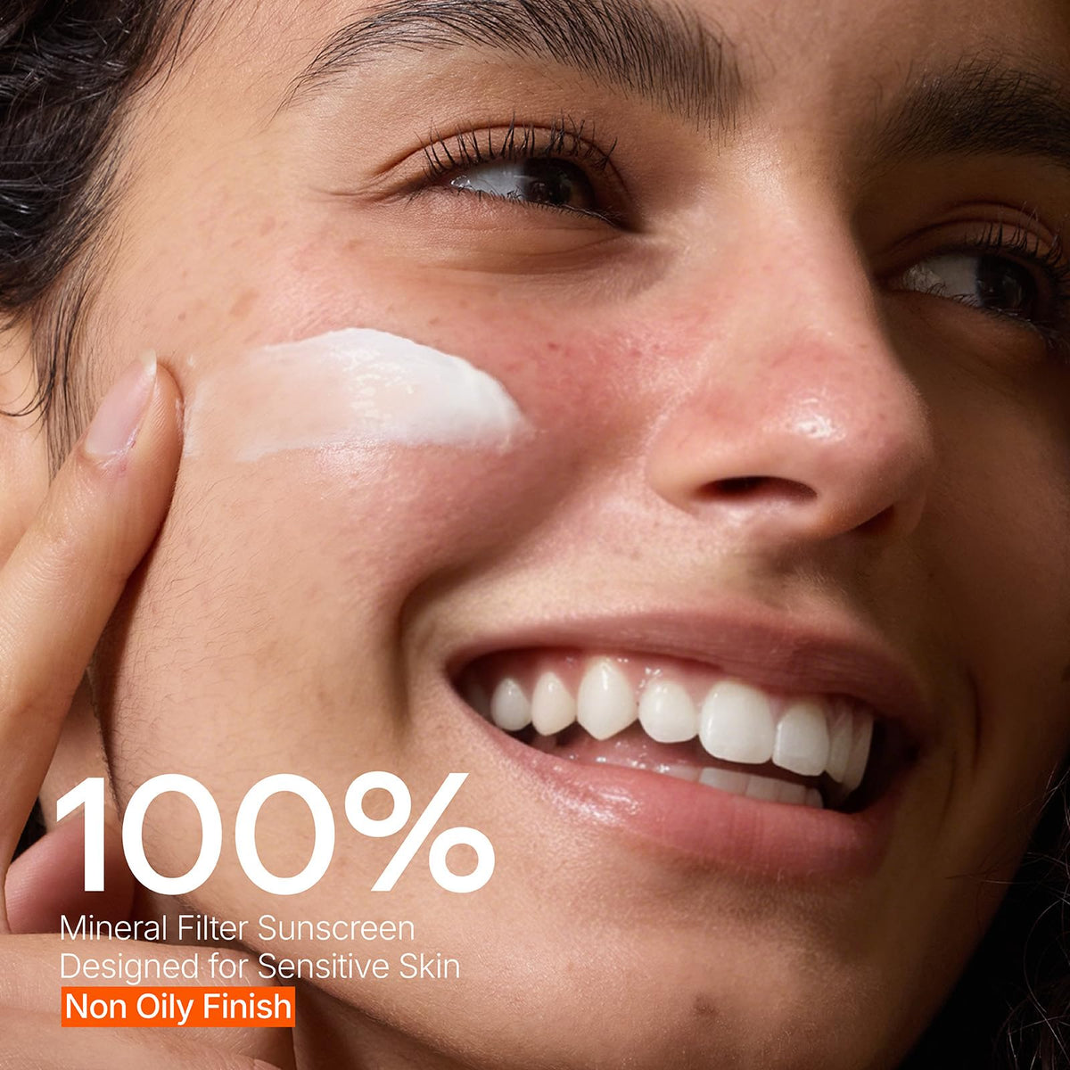 MISTINE sunscreen applied on hand showing quick absorption benefit