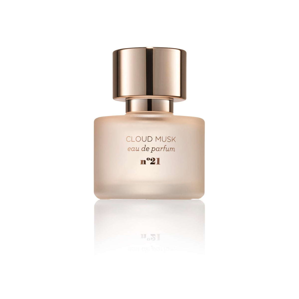 MIX:BAR Cloud Musk close-up of spray mist texture highlighting soft drydown