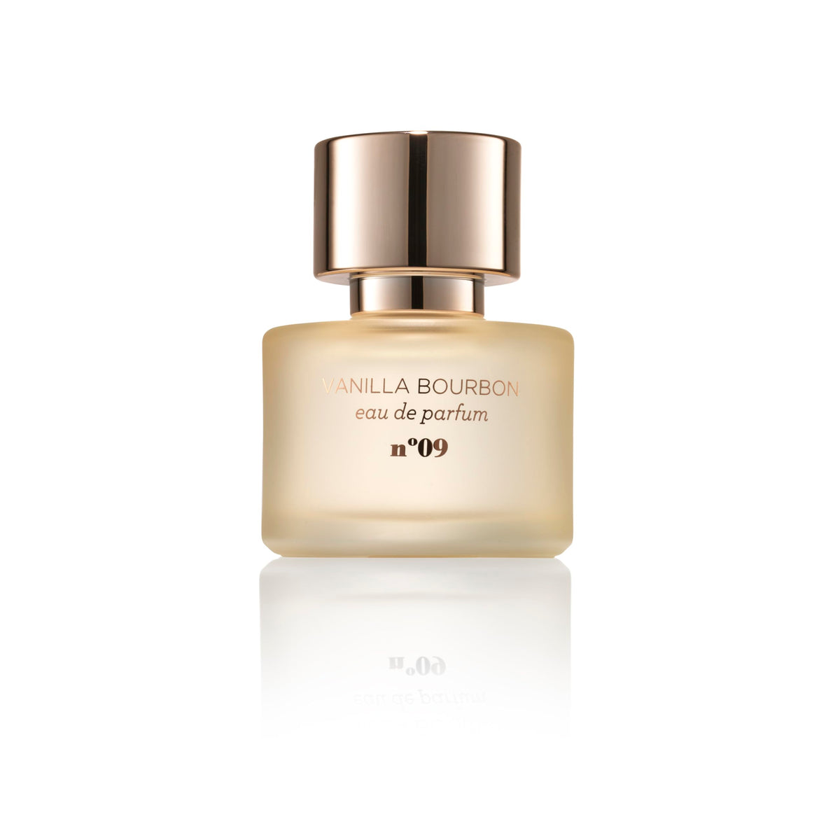 MIX:BAR bottle close-up emphasizing glass texture and rich amber color for premium feel