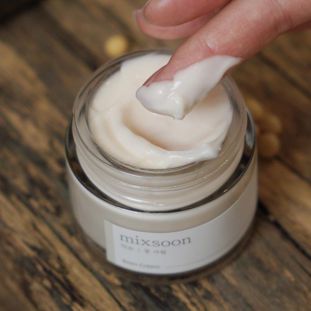 mixsoon bean cream texture close-up revealing smooth, thick cream and easy spreadability