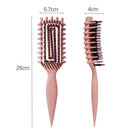 MMBVSZ Candybrush used on wet curls to detangle and speed up drying
