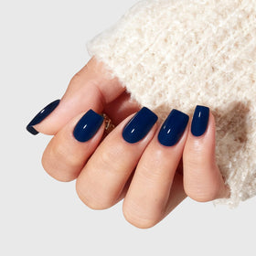 modelones close-up glossy nail texture highlighting durable finish