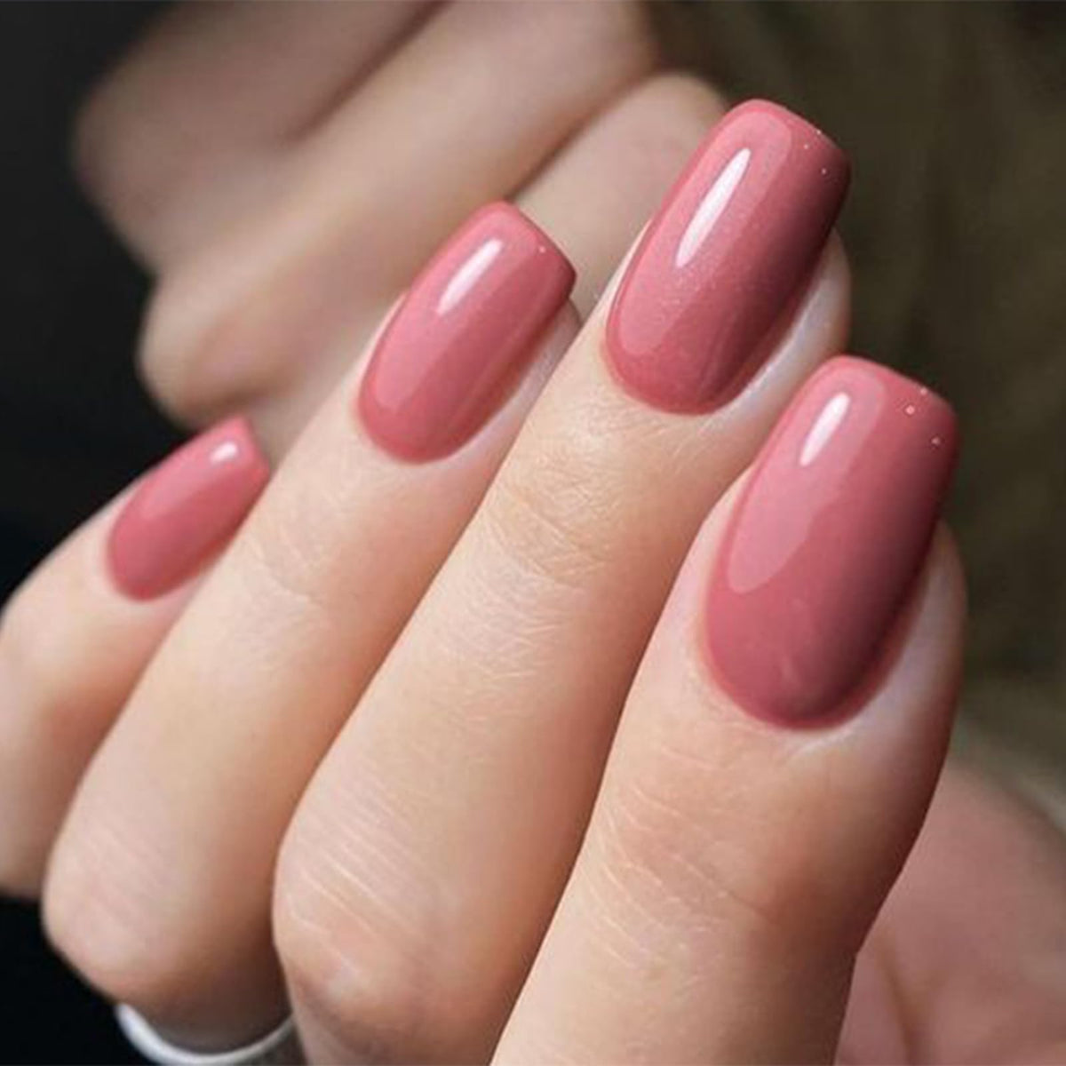 modelones close-up of nail surface texture highlighting smudge-proof finish benefit