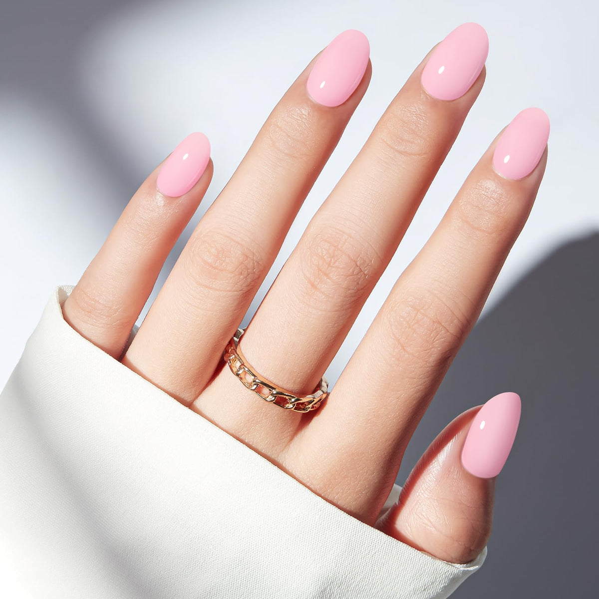 modelones front packaging showing baby pink oval nails and kit benefits