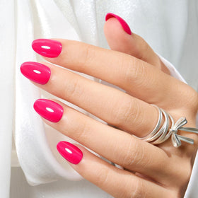 Modelones front packaging showing chrome pink nails and included tools for an instant manicure benefit