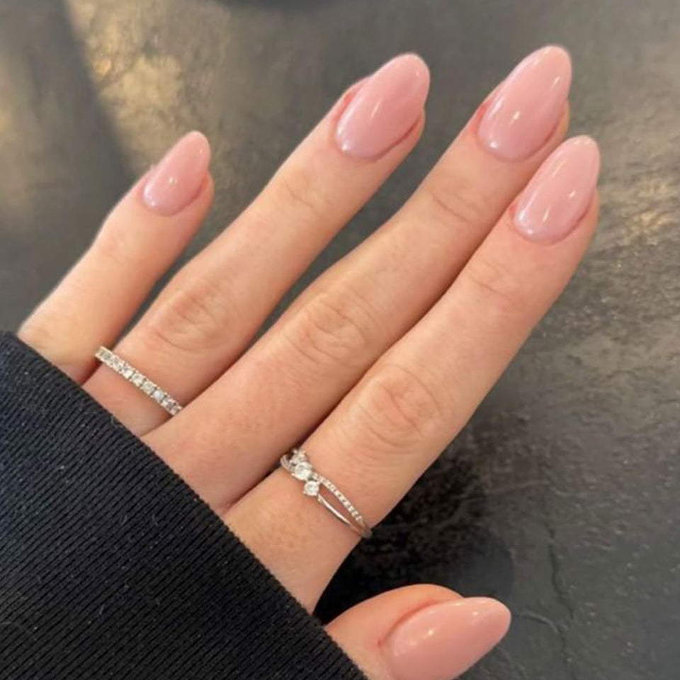 modelones front packaging showing pastel pink nails and included tools for fast application