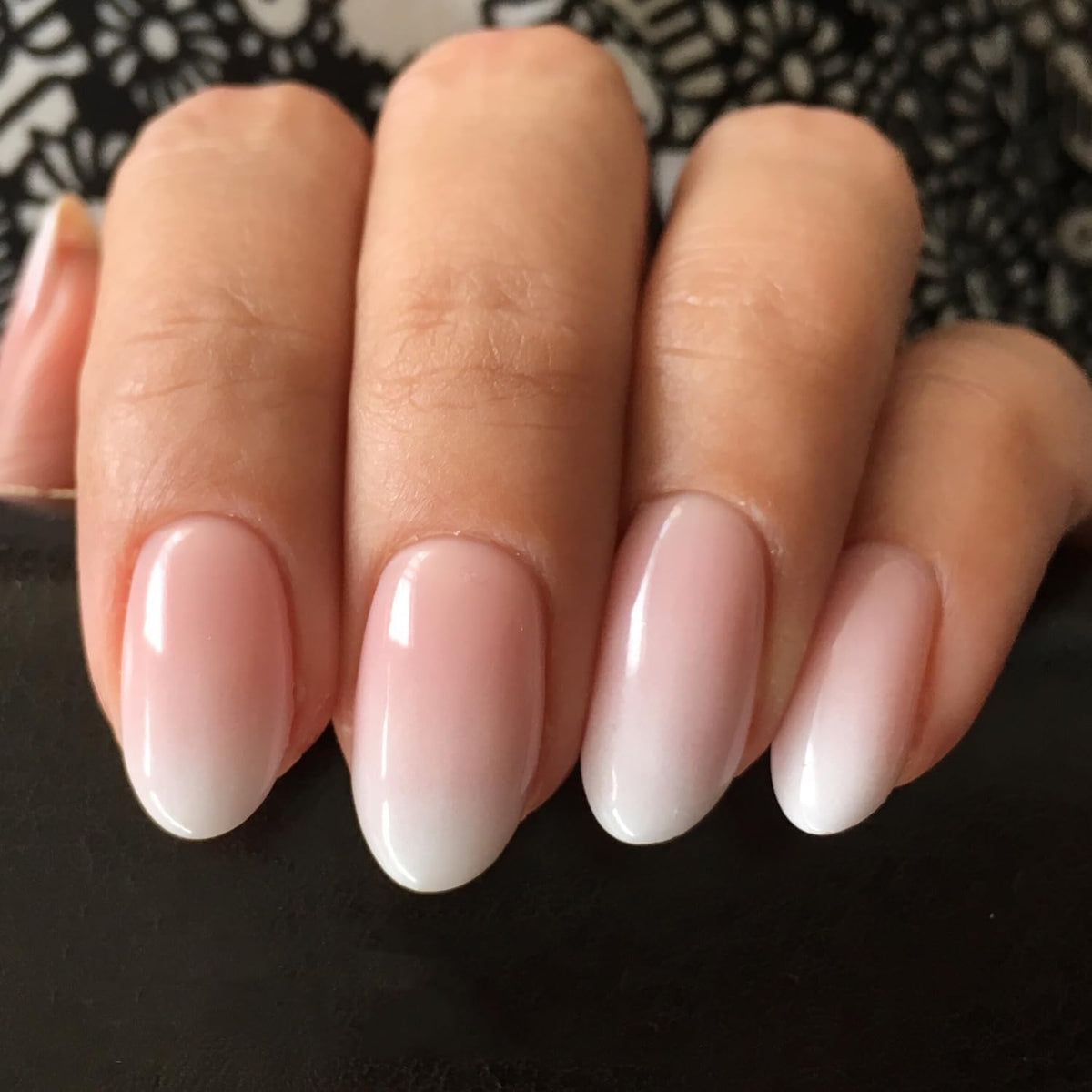 modelones front packaging showing pink ombre nails and kit for easy salon style