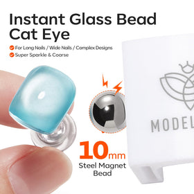 modelones magnet in use forming cat eye line on gel polish nail