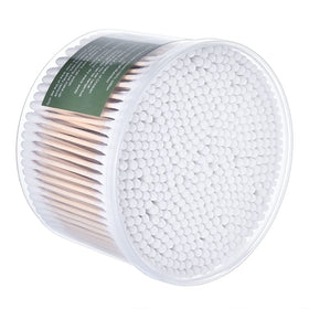 MYQIPGD MONCOM close-up of thick round cotton tip showing absorbency