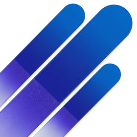 Mont Bleu hand holding file to show scale and control for accurate nail shaping