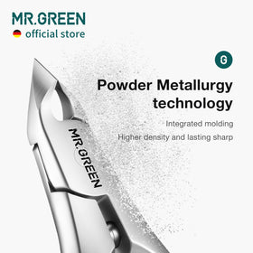 MR.GREEN cuticle nippers in use trimming hangnail for controlled, clean results