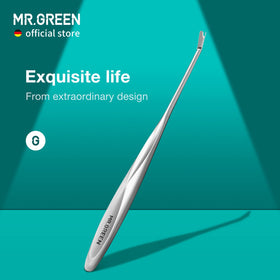 MR.GREEN close-up of V-shaped cutting tip highlighting precise, safe trimming