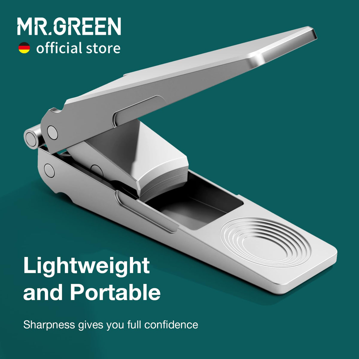 MR.GREEN blade close-up showing sharp stainless steel edge for precise cuts