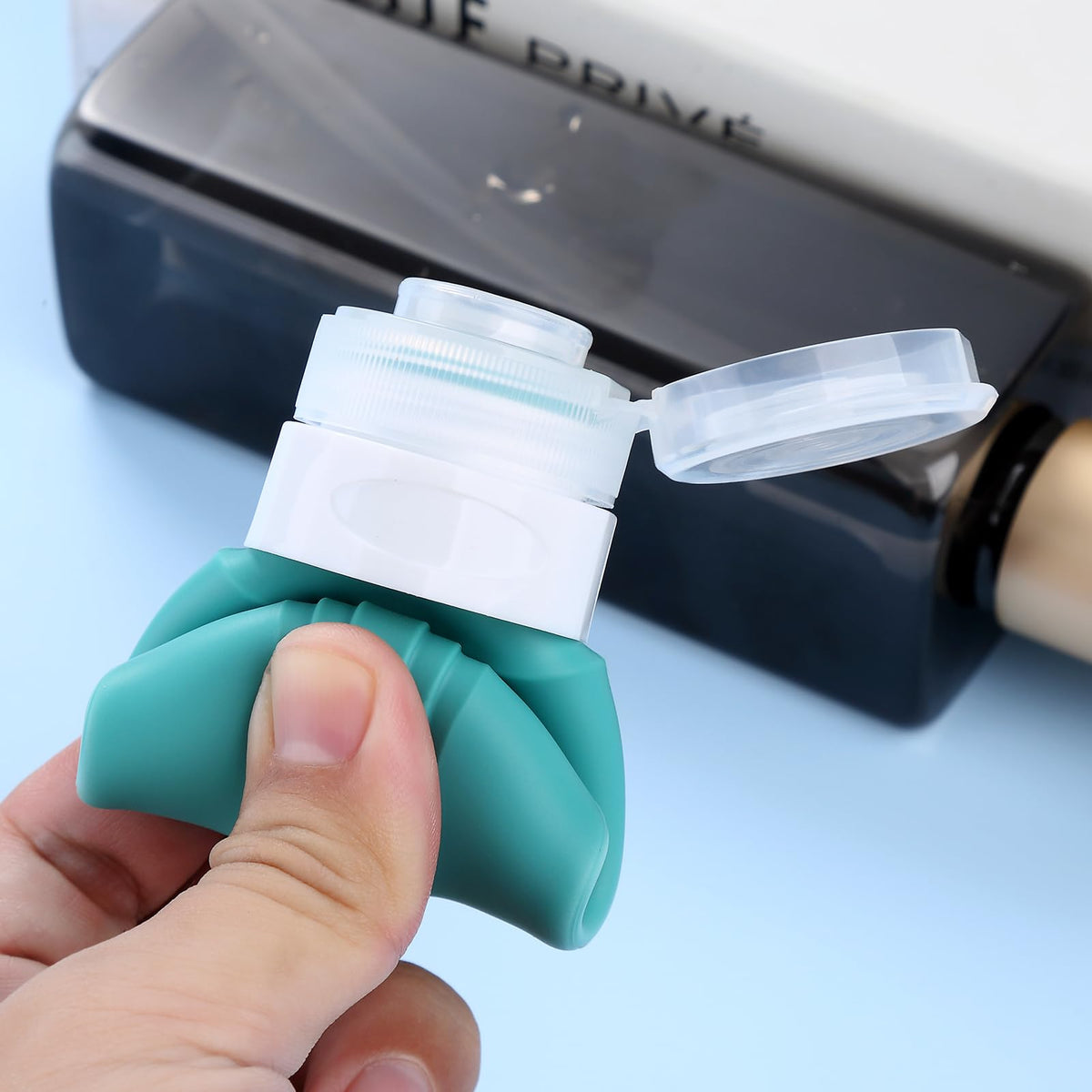 Mrsdry bottle interior with brush cleaning to show simple maintenance