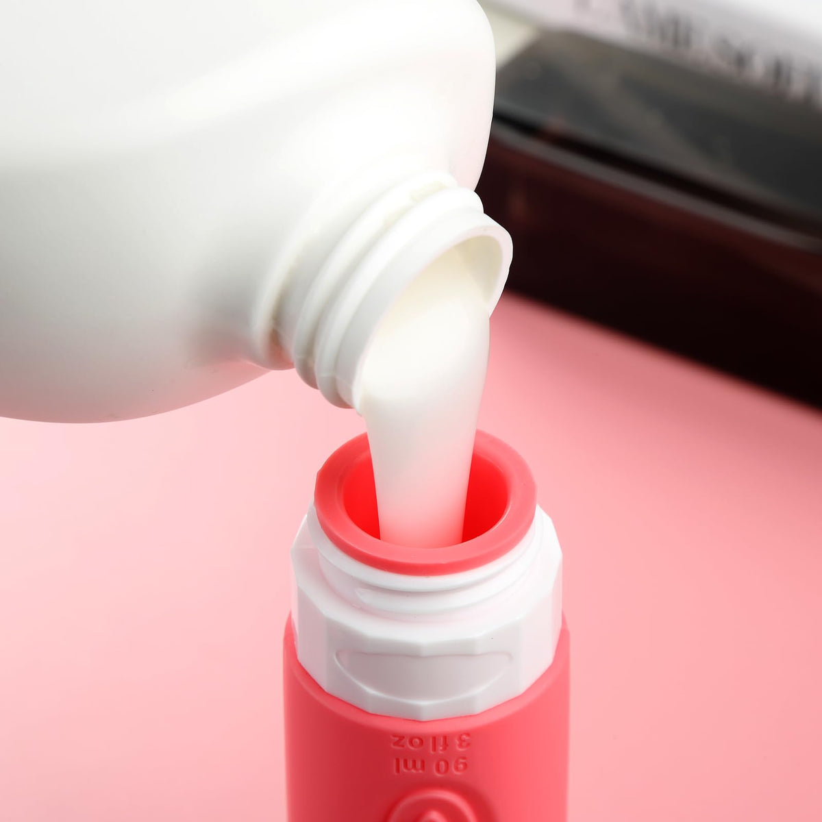 Mrsdry wide-mouth filling opening being filled easily with thicker lotion