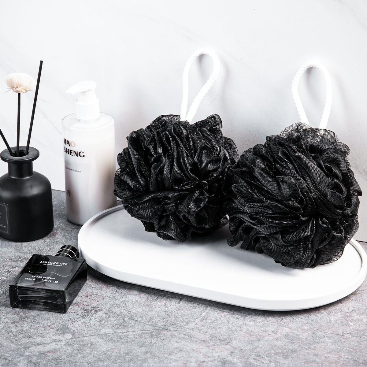 MTDLYICE four loofahs displayed together for family set convenience