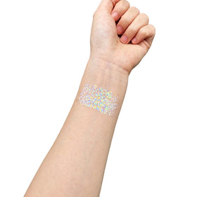 Mysense hairline accent illustrating mermaid shimmer and secure waterproof hold