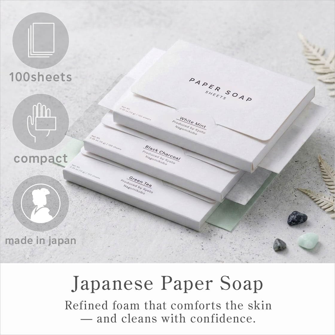 なごみ工房 close-up of stacked paper sheets showing texture and easy storage benefit