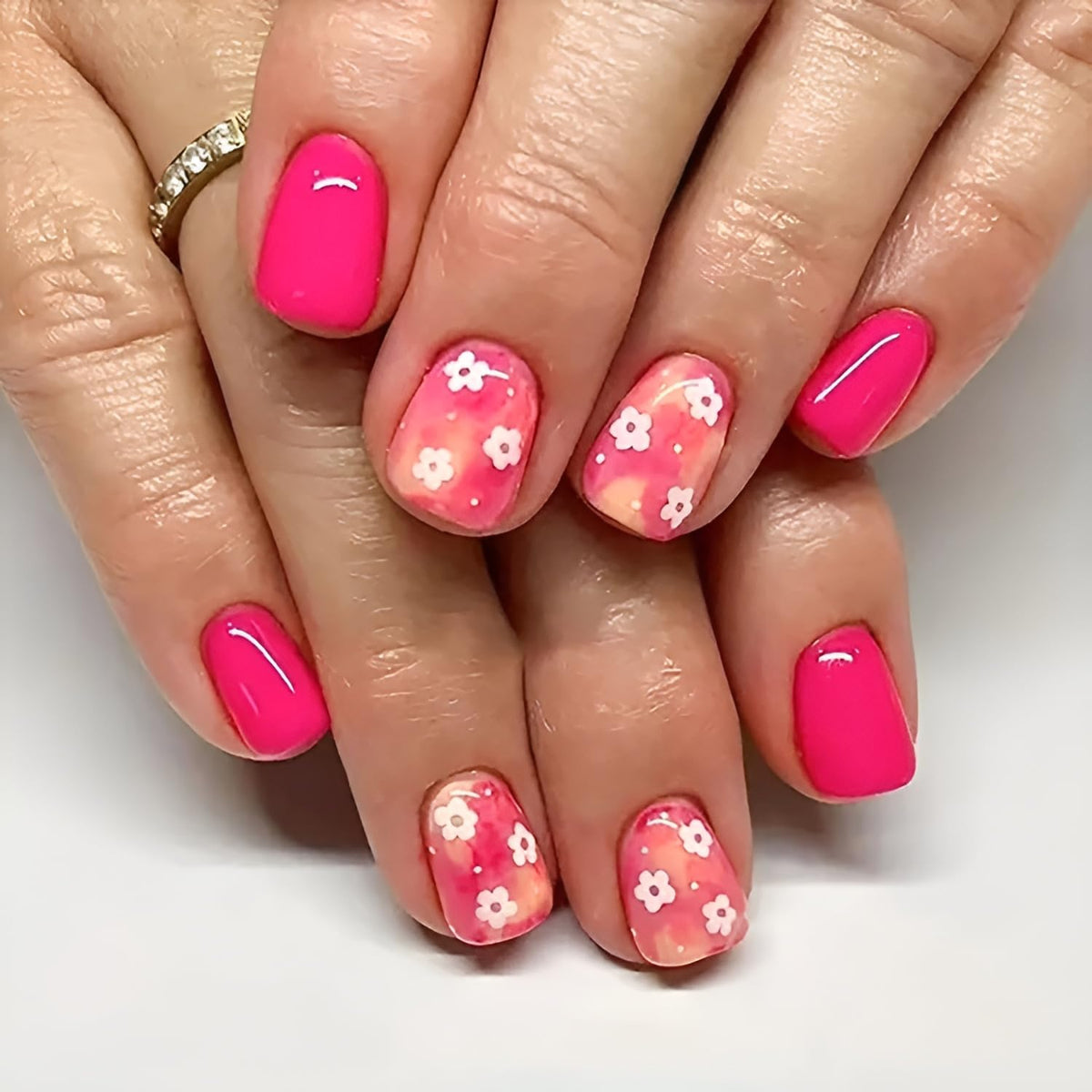 Namrec assorted sizes displayed to show selection for precise nail fit
