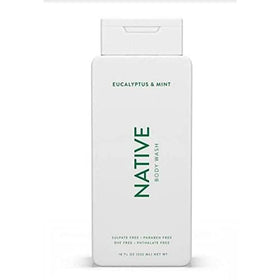 Native eucalyptus and mint foamy lather close-up illustrating gentle hydrating texture