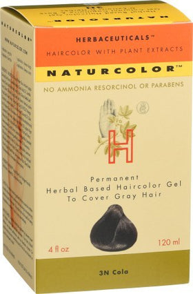 naturcolor Cola 3N gel on spatula ready to apply for controlled coverage benefit