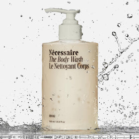 Nécessaire pump dispensing rich foam for efficient, gentle cleansing benefit