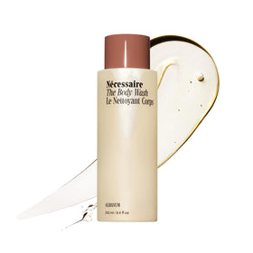 Nécessaire front bottle showing clean design and product clarity