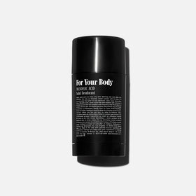 Nécessaire open twist-stick showing solid deodorant, easy controlled application