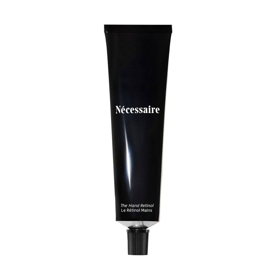 Nécessaire hand retinol front tube showing product label and size