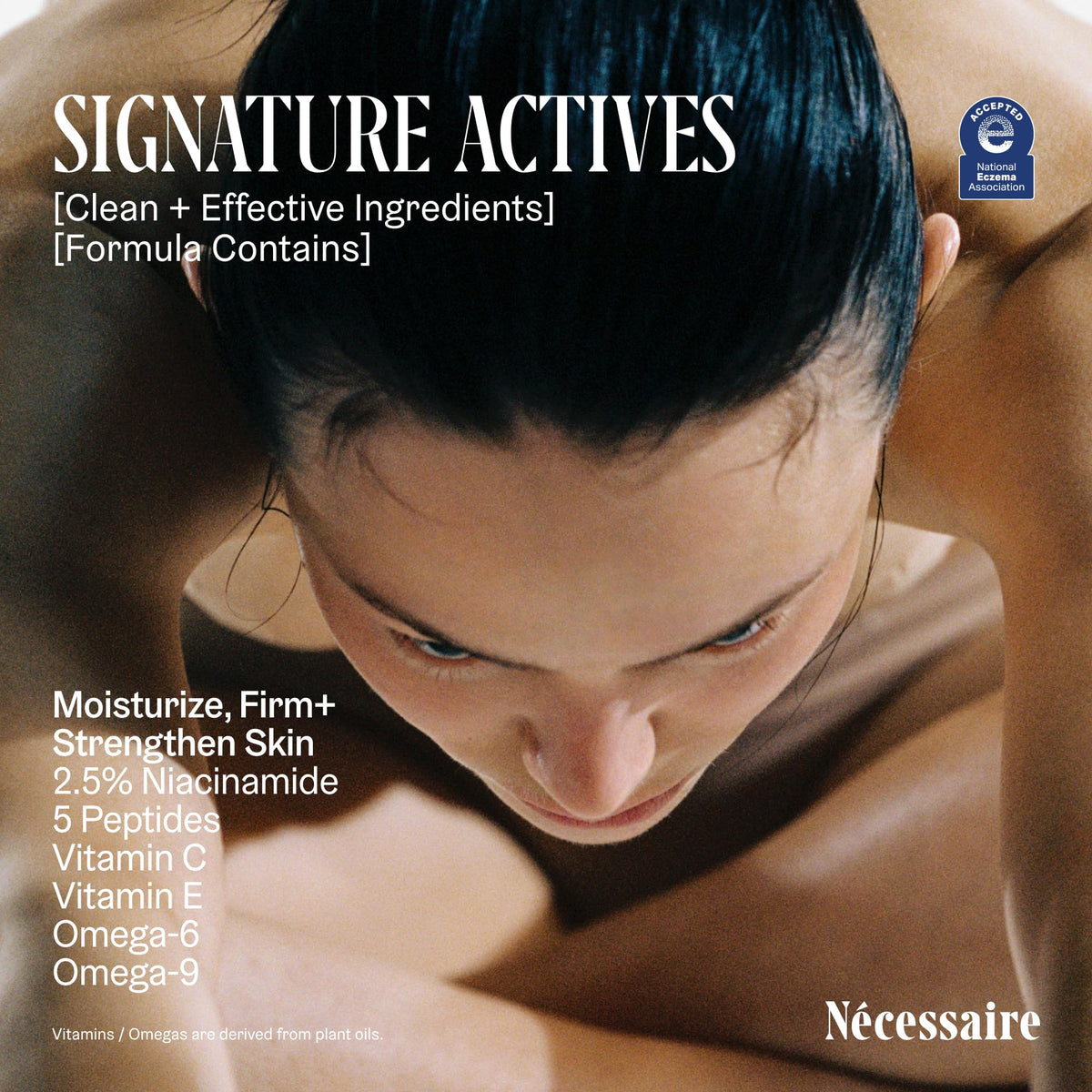 Nécessaire ingredients label close-up listing peptides, niacinamide, vitamins