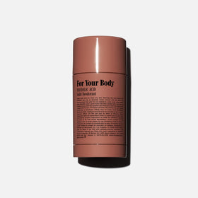 Nécessaire deodorant with cap off revealing product stick for easy application