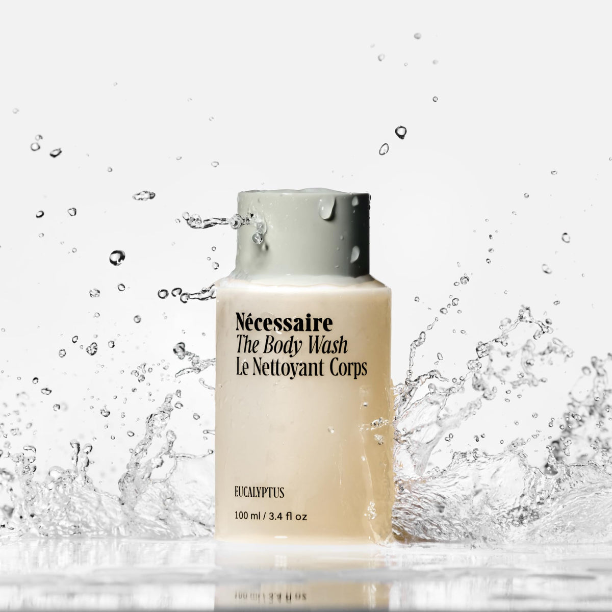 Nécessaire creamy foam lather demonstrating gentle cleansing benefit
