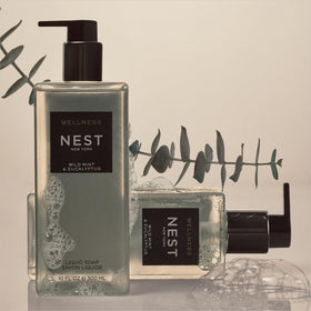 NEST New York gel texture close-up demonstrating lightweight lather and clarity